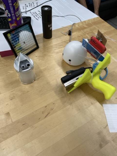 gadget-v1-desk-toys-img_5902-medium.jpeg gadget-v1-desk-toys-img_5902-medium.jpeg